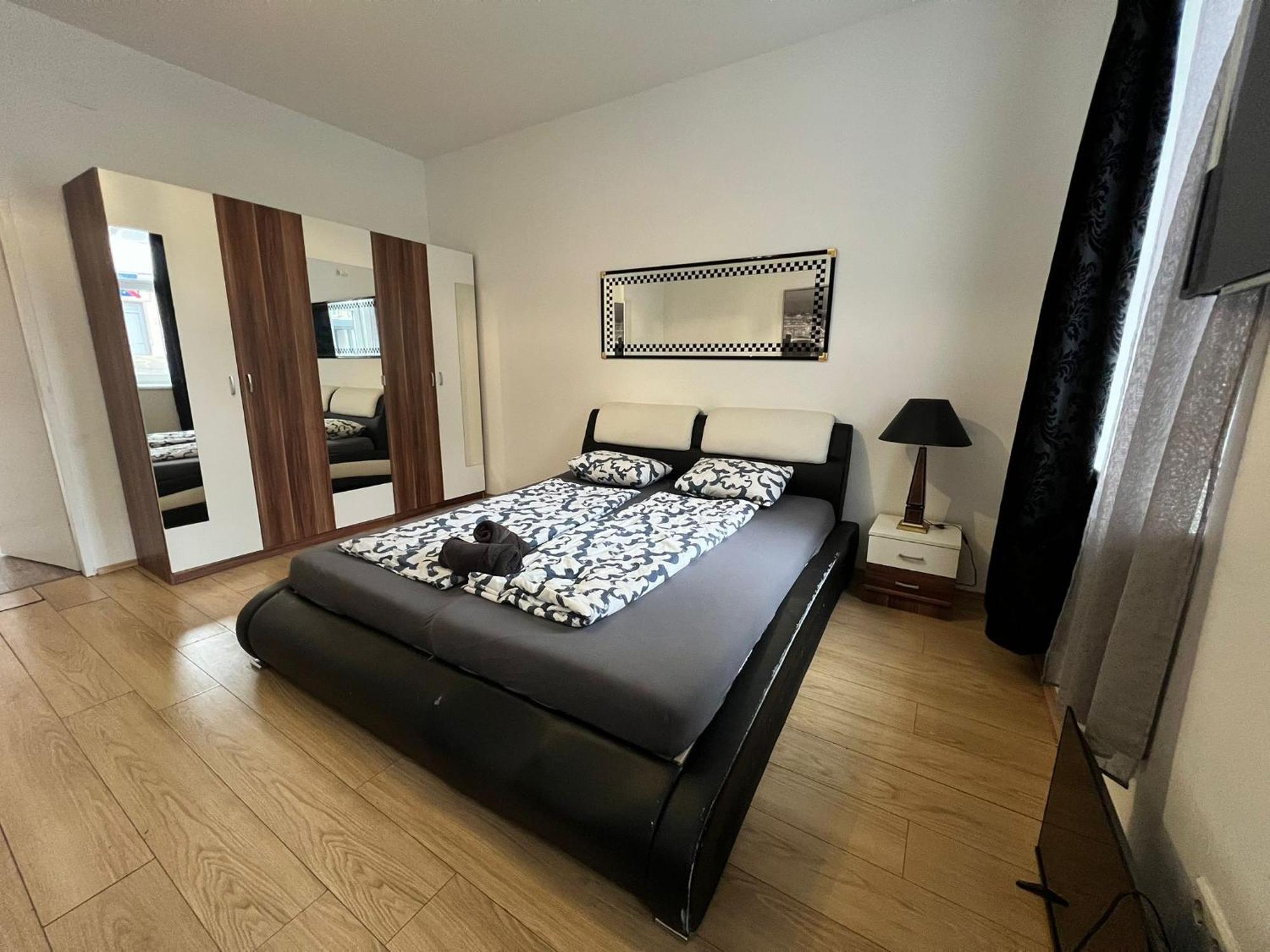 Appartamento Quaint 1br In Simmering -well-suited For Longstays