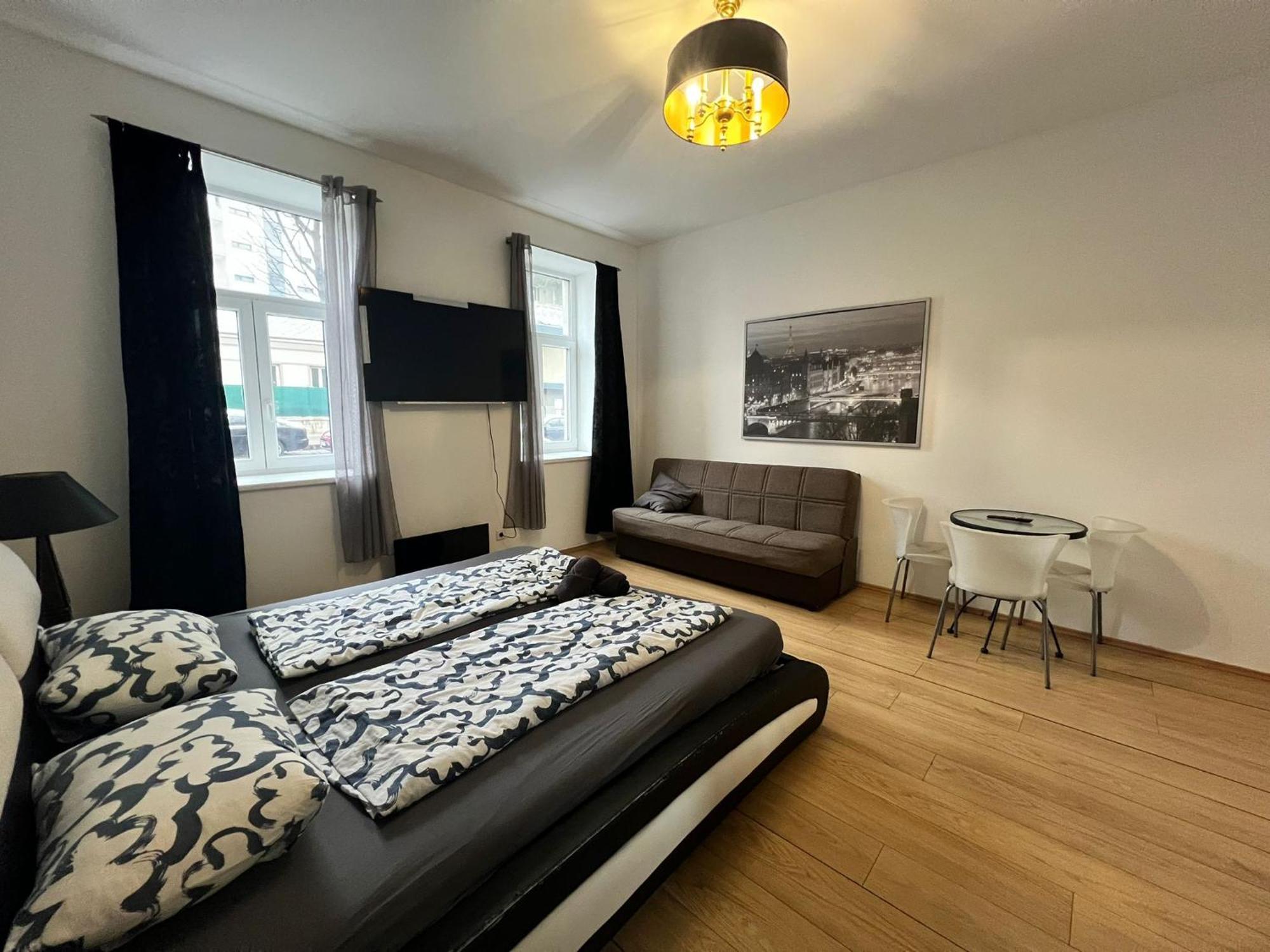 Appartamento Quaint 1br In Simmering -well-suited For Longstays